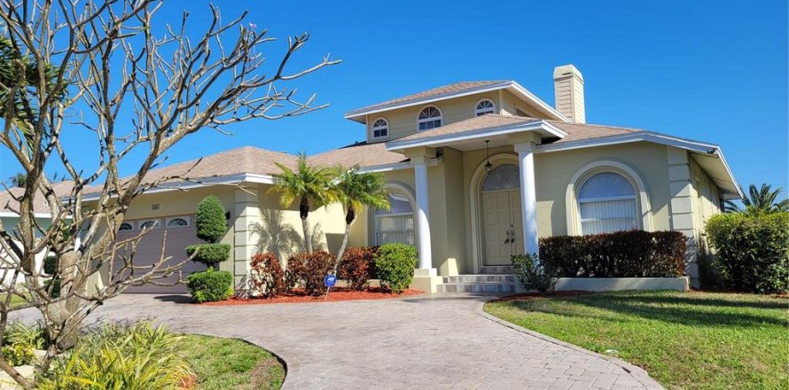 Casa en Holmes Beach, Florida 3 dormitorios, 200.11 m2 № 1687778