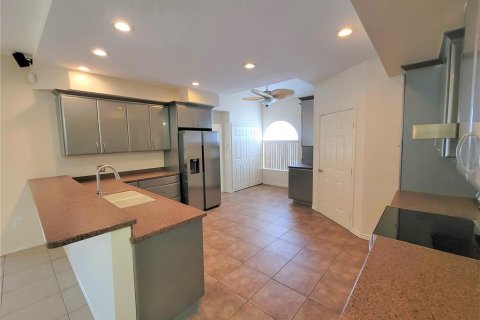 House in Holmes Beach, Florida 3 bedrooms, 200.11 sq.m. № 1687778 - photo 9