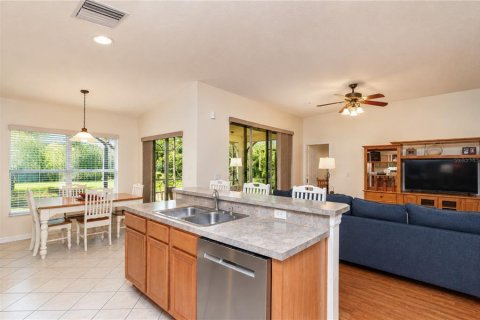 Casa en venta en Fish Hawk, Florida, 4 dormitorios, 187.11 m2 № 2203155 - foto 11