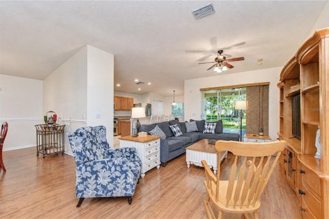 Casa en venta en Fish Hawk, Florida, 4 dormitorios, 187.11 m2 № 2203155 - foto 6