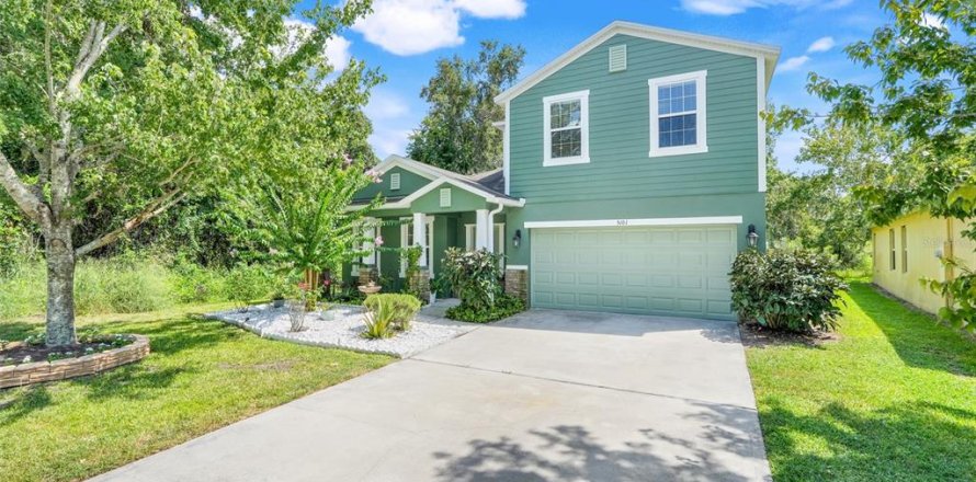 Casa en Tavares, Florida 4 dormitorios, 268.39 m2 № 1852509