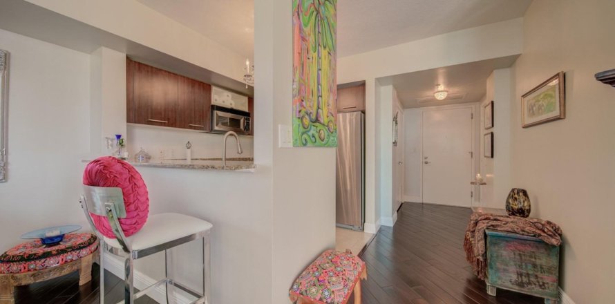 Apartment in METROPOLIS in Miami, Florida 2 bedrooms, 107 sq.m. № 55761