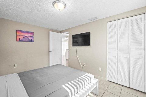 Casa en venta en New Port Richey, Florida, 2 dormitorios, 77.48 m2 № 1650263 - foto 7