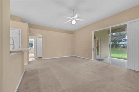 House in Orlando, Florida 4 bedrooms, 183.39 sq.m. № 1805167 - photo 11