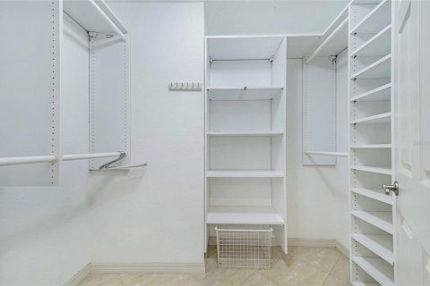 Снять в аренду виллу или дом в Хейнс-Сити, Флорида 8 комнат, 223.24м2, № 2150576 - фото 29