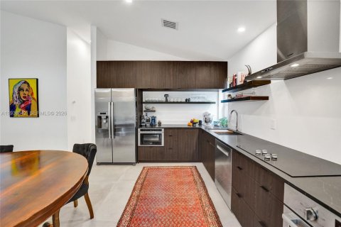 Villa ou maison à louer à Weston, Floride: 4 chambres, 139.82 m2 № 1996683 - photo 21