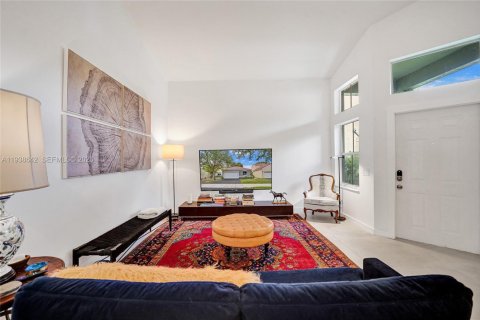 Villa ou maison à louer à Weston, Floride: 4 chambres, 139.82 m2 № 1996683 - photo 13