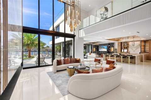 House in Fort Lauderdale, Florida 8 bedrooms № 1715715 - photo 14