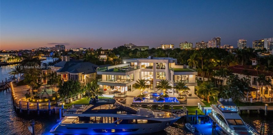 House in Fort Lauderdale, Florida 8 bedrooms № 1715715