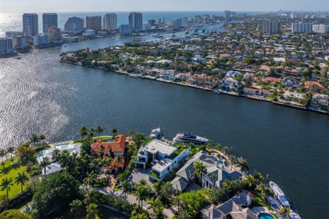 House in Fort Lauderdale, Florida 8 bedrooms № 1715715 - photo 7