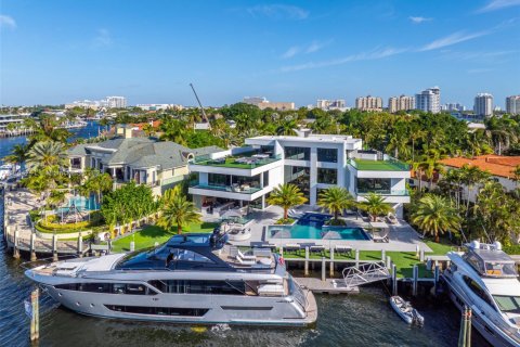 House in Fort Lauderdale, Florida 8 bedrooms № 1715715 - photo 6