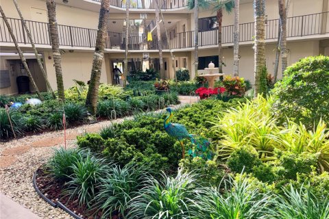 Снять в аренду кондоминиум в Майами, Флорида 2 спальни, 89.65м2, № 1989453 - фото 26