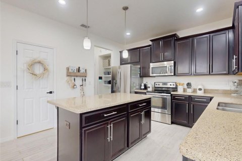 House in Orlando, Florida 4 bedrooms, 222.87 sq.m. № 1690030 - photo 26