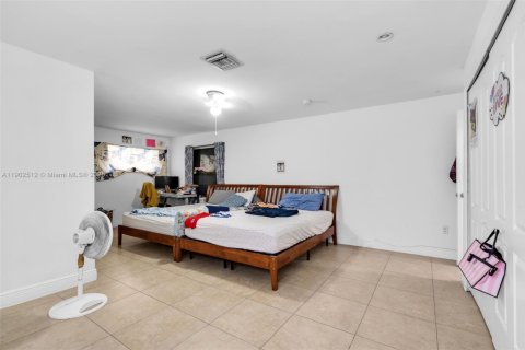 Villa ou maison à vendre à Sweetwater, Floride: 3 chambres, 161.93 m2 № 1956770 - photo 18