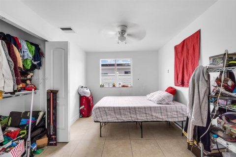 Villa ou maison à vendre à Sweetwater, Floride: 3 chambres, 161.93 m2 № 1956770 - photo 13