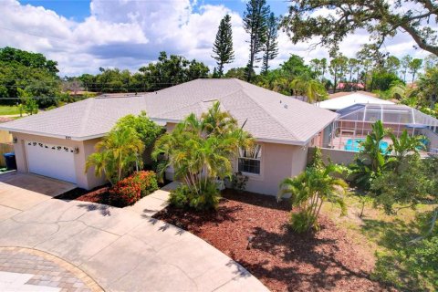 House in Sarasota, Florida 3 bedrooms, 220.18 sq.m. № 1835542 - photo 3
