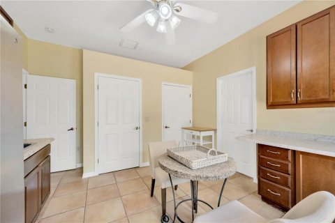 House in Sarasota, Florida 3 bedrooms, 220.18 sq.m. № 1835542 - photo 27