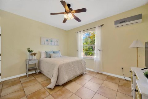 House in Sarasota, Florida 3 bedrooms, 220.18 sq.m. № 1835542 - photo 23