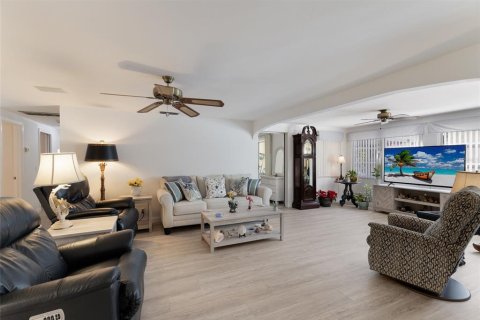 Casa en venta en Holmes Beach, Florida, 4 dormitorios, 184.13 m2 № 2144588 - foto 5