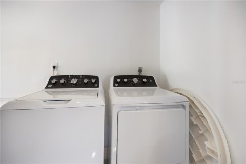Casa en venta en Holmes Beach, Florida, 4 dormitorios, 184.13 m2 № 2144588 - foto 19