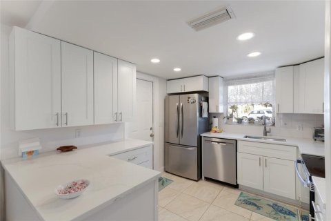 Casa en venta en Holmes Beach, Florida, 4 dormitorios, 184.13 m2 № 2144588 - foto 9