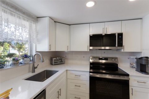 Casa en venta en Holmes Beach, Florida, 4 dormitorios, 184.13 m2 № 2144588 - foto 10