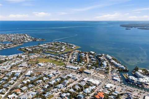 Casa en venta en Holmes Beach, Florida, 4 dormitorios, 184.13 m2 № 2144588 - foto 30