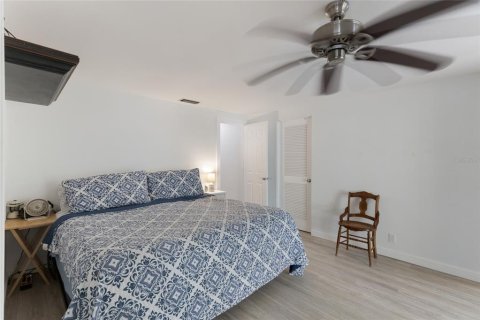 Casa en venta en Holmes Beach, Florida, 4 dormitorios, 184.13 m2 № 2144588 - foto 17