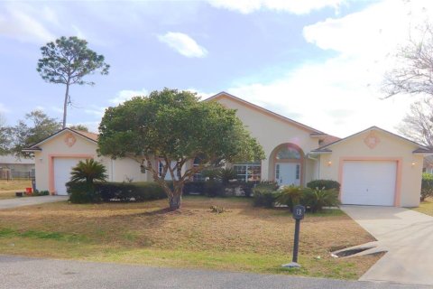Commercial property in Palm Coast, Florida 6 bedrooms, 240.43 sq.m. № 2094691