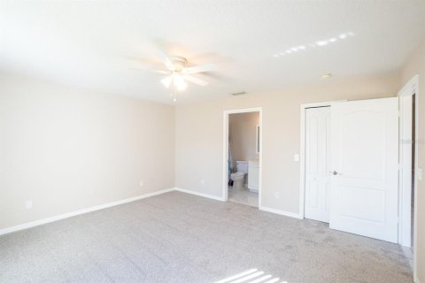 Commercial property in Palm Coast, Florida 6 bedrooms, 240.43 sq.m. № 2094691 - photo 16