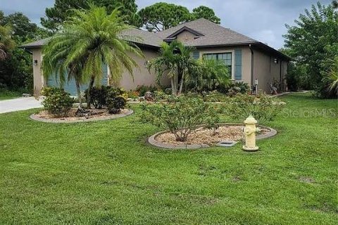 Casa en venta en Rotonda, Florida, 3 dormitorios, 157.28 m2 № 1687828 - foto 1