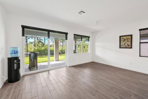 House in Jensen Beach, Florida 3 bedrooms, 169.08 sq.m. № 2086993 - photo 11