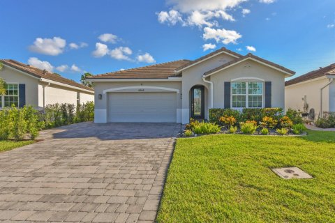 House in Jensen Beach, Florida 3 bedrooms, 169.08 sq.m. № 2086993 - photo 29