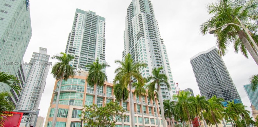 Студия в кондо в Майами, Флорида № 2053509