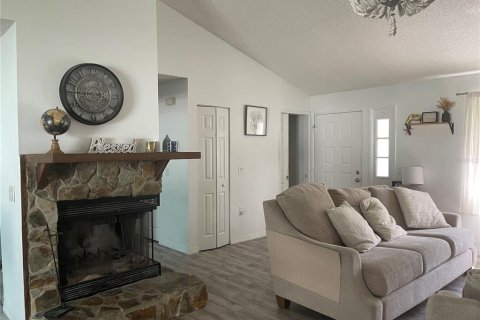 Casa en venta en Brooksville, Florida, 3 dormitorios, 130.06 m2 № 2128557 - foto 2
