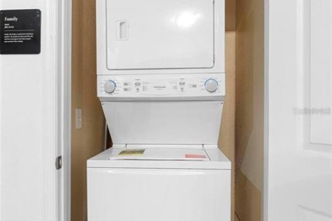 Apartamento en alquiler en Kissimmee, Florida, 3 dormitorios, 117.89 m2 № 1908471 - foto 18