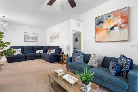 Apartamento en alquiler en Kissimmee, Florida, 3 dormitorios, 117.89 m2 № 1908471 - foto 13