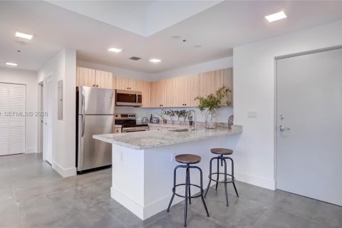 Снять в аренду виллу или дом в Майами, Флорида 3 спальни, 120.77м2, № 2050960 - фото 9