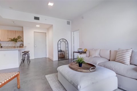 Снять в аренду виллу или дом в Майами, Флорида 3 спальни, 120.77м2, № 2050960 - фото 11