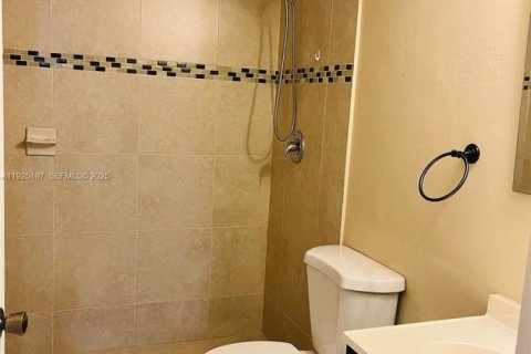 Купить кондоминиум в Майами, Флорида 1 спальня, 72.28м2, № 1985888 - фото 7