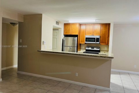 Купить кондоминиум в Майами, Флорида 1 спальня, 72.28м2, № 1985888 - фото 4