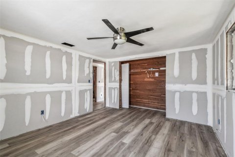 House in Hudson, Florida 2 bedrooms, 158.68 sq.m. № 1856454 - photo 25