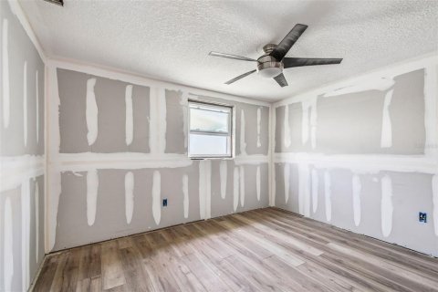 House in Hudson, Florida 2 bedrooms, 158.68 sq.m. № 1856454 - photo 27