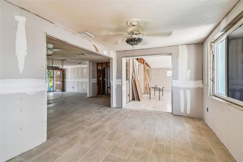 House in Hudson, Florida 2 bedrooms, 158.68 sq.m. № 1856454 - photo 19