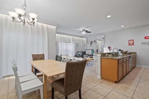 Touwnhouse à louer à Kissimmee, Floride: 4 chambres, 176.7 m2 № 2416672 - photo 16