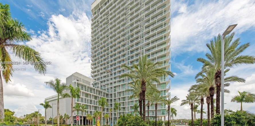 Кондоминиум с 2 спальнями в Санрайз, Флорида № 1997883