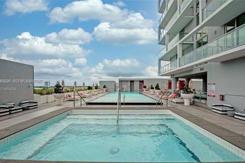 Снять в аренду кондоминиум в Санрайз, Флорида 2 спальни, 97.55м2, № 1997883 - фото 20