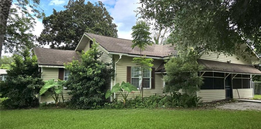 House in Williston, Florida 2 bedrooms, 116.31 sq.m. № 1793817