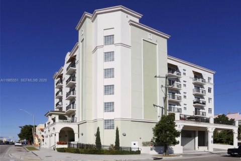 Кондоминиум с 1 спальней в Майами, Флорида № 2047252