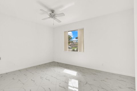 Adosado en venta en Palm City, Florida, 3 dormitorios, 139.63 m2 № 2078379 - foto 20